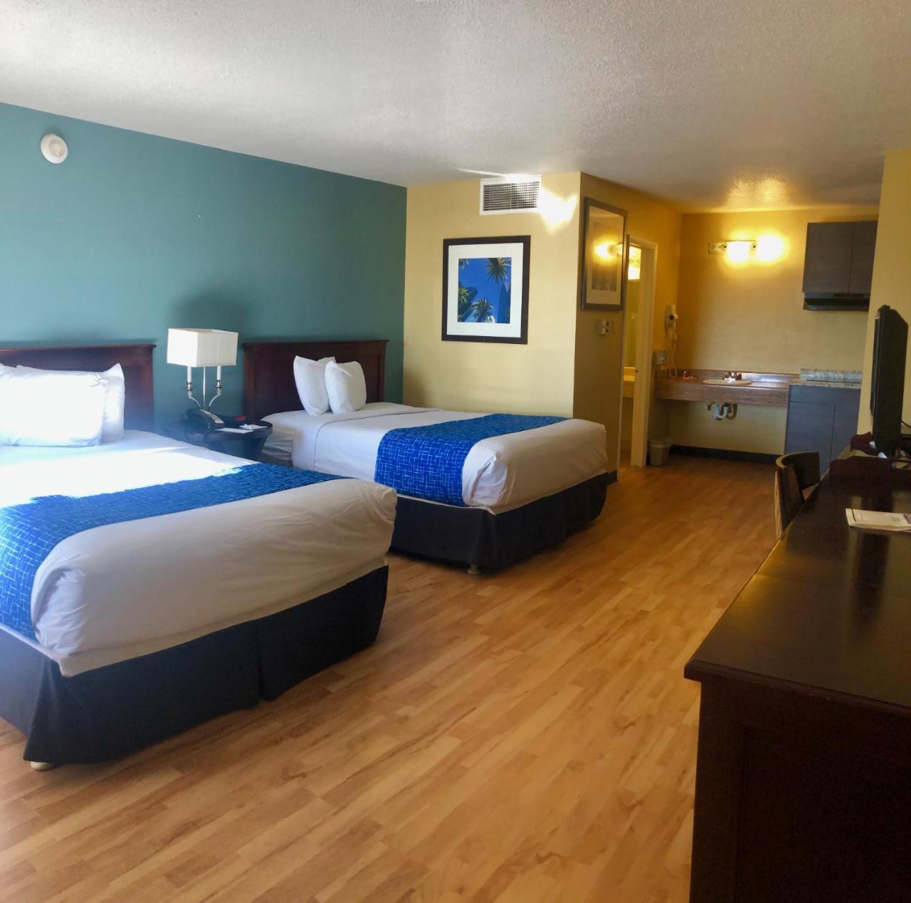 Travelodge By Wyndham גרנד ג'נקשן מראה חיצוני תמונה